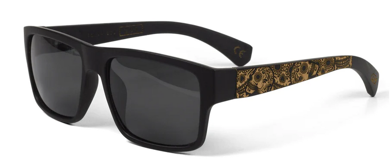 BAMBOO QUE-SUGAR SKULL FRAME POLARIZED SUNGLASSES: TIMELESS ELEGANCE MEETS MODERN INNOVATION